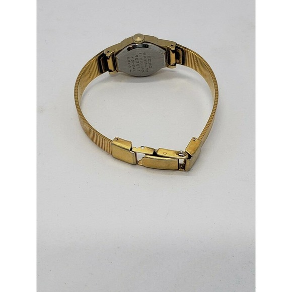 Vintage Seiko Mechanical Women Watch main image 9